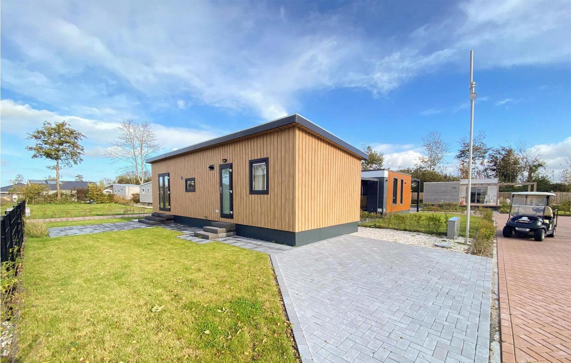 Vakantiehuis Stunning In With Kitchen
